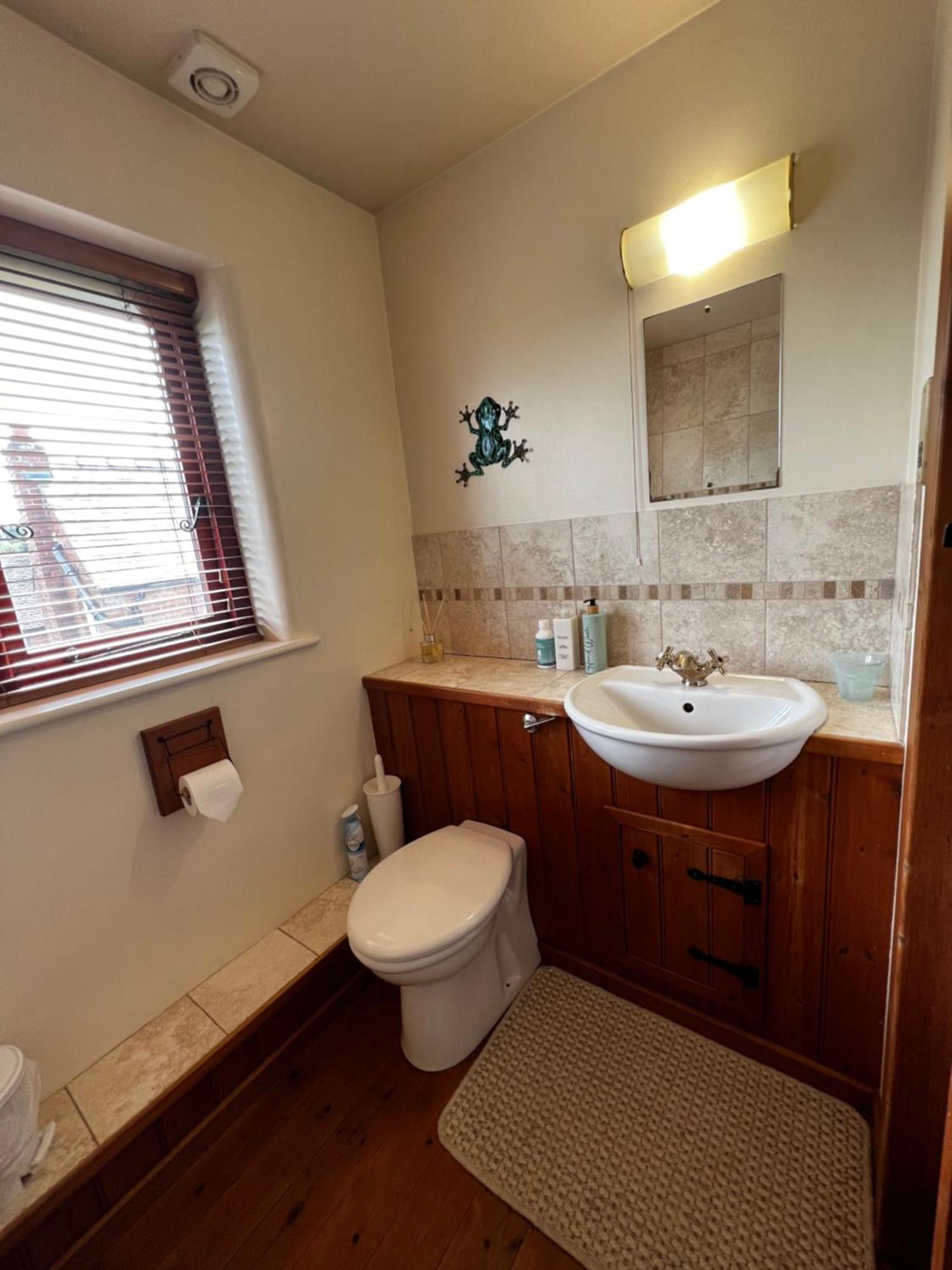 Frog Cottage, Ludlow - A Charming Townhouse For 4 Экстерьер фото